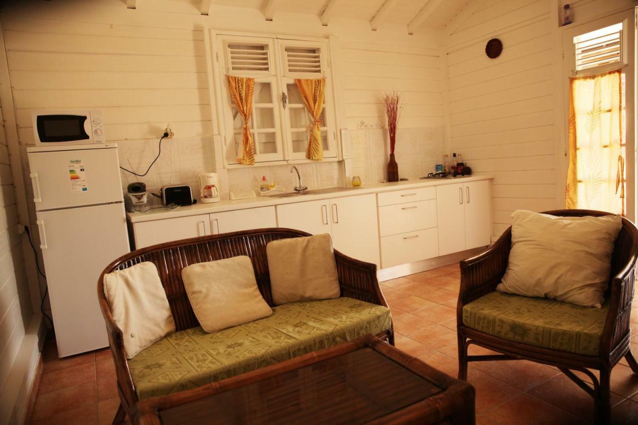 Bungalow Bassin Trouve Sainte-Anne  Bagian luar foto