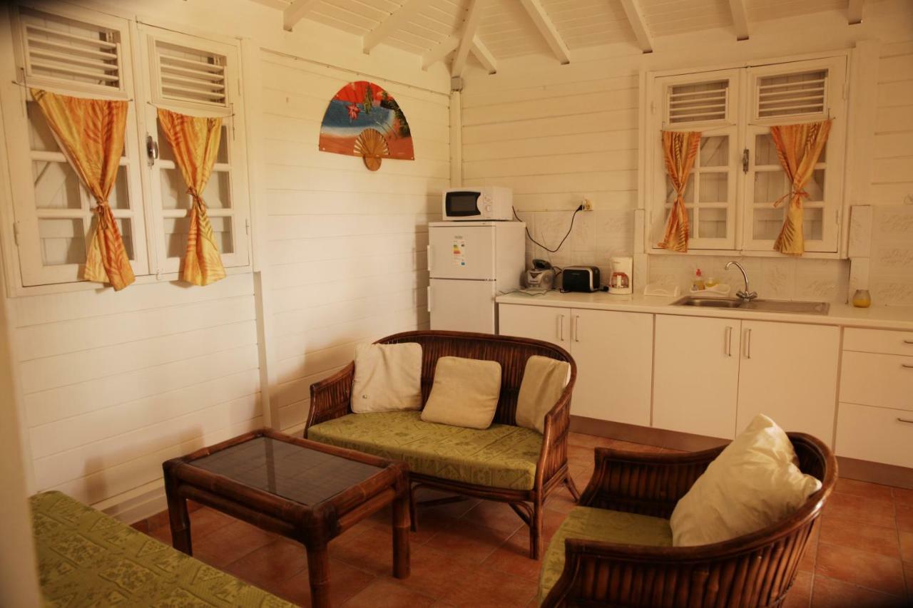 Bungalow Bassin Trouve Sainte-Anne  Bagian luar foto
