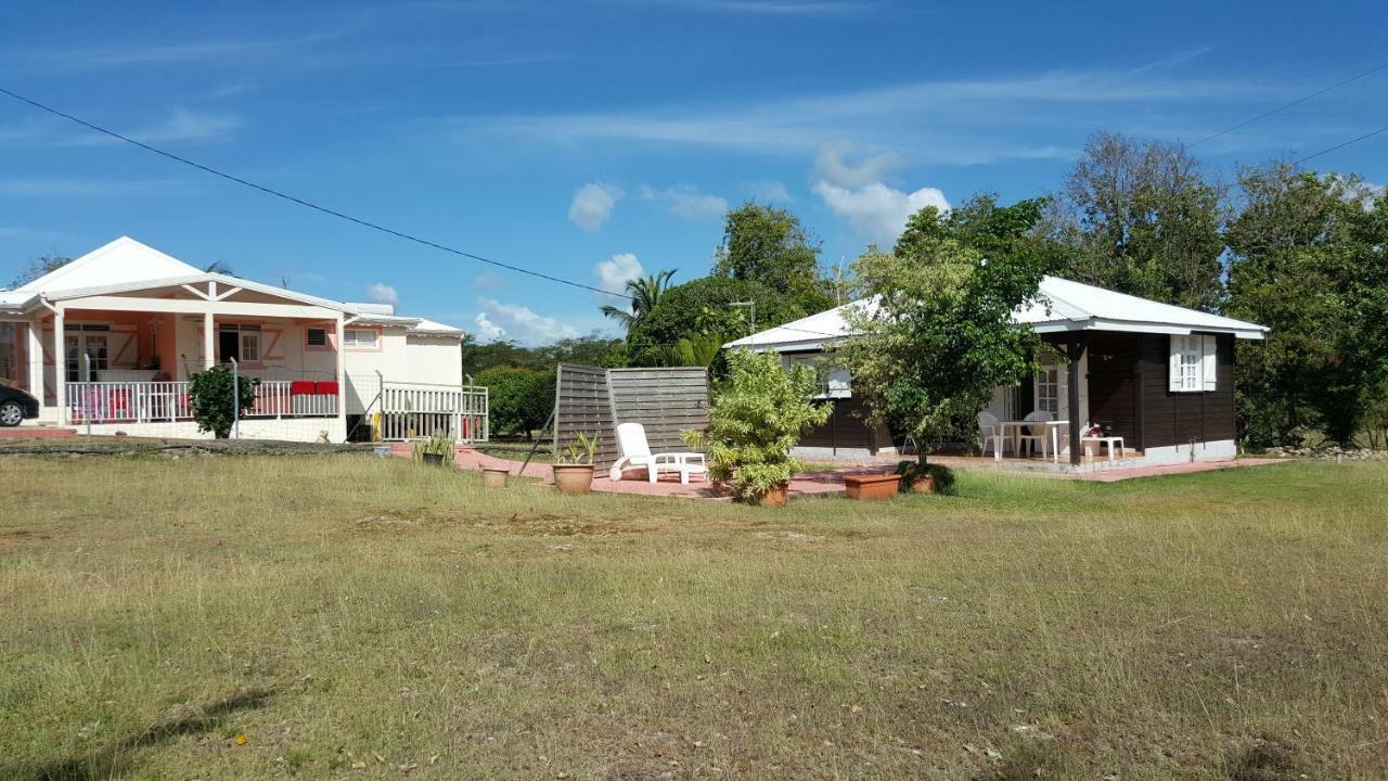 Bungalow Bassin Trouve Sainte-Anne  Bagian luar foto